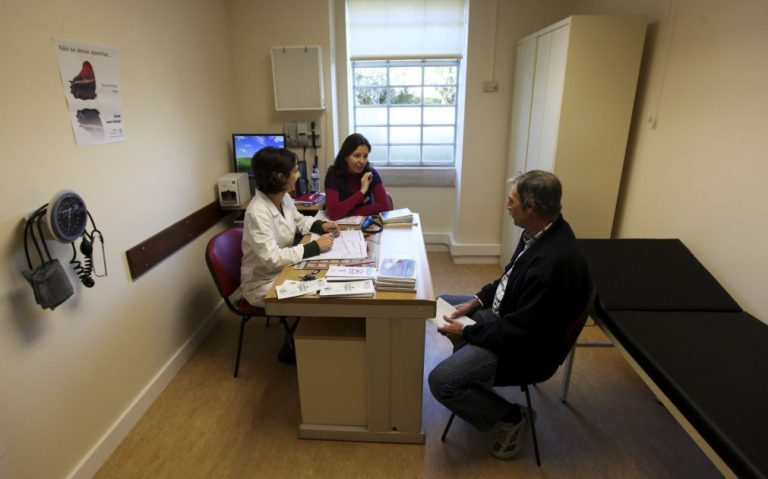 Governo garante mais 80 médicos de família até ao final do ano