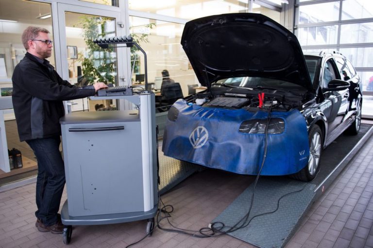 Bruxelas age contra sete Estados-membros devido ao escândalo da Volkswagen