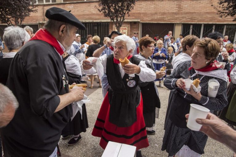Mais de metade dos pensionistas espanhóis com pensões abaixo dos 707 euros