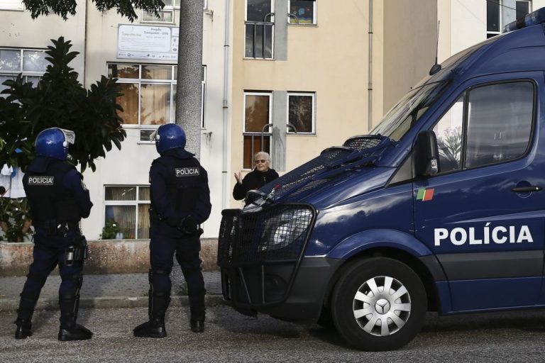 Megaoperação polícial da PSP em vários bairros de Loures