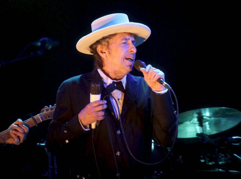 Bob Dylan, Nobel da Literatura, em conversa-concerto no Centro Cultural de Belém