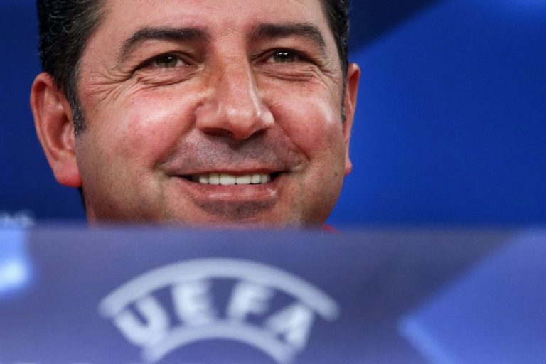 Rui Vitória acredita na passagem do Benfica aos oitavos da 'Champions'