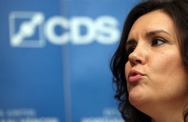 Autárquicas: Cristas diz que 