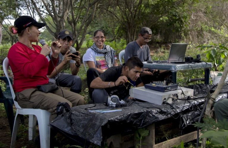 Congresso colombiano inicia discussão da lei de amnistia para as FARC