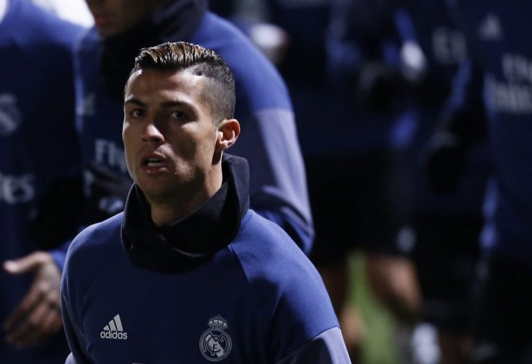 Cristiano Ronaldo pede para crianças sírias não perderem a esperança