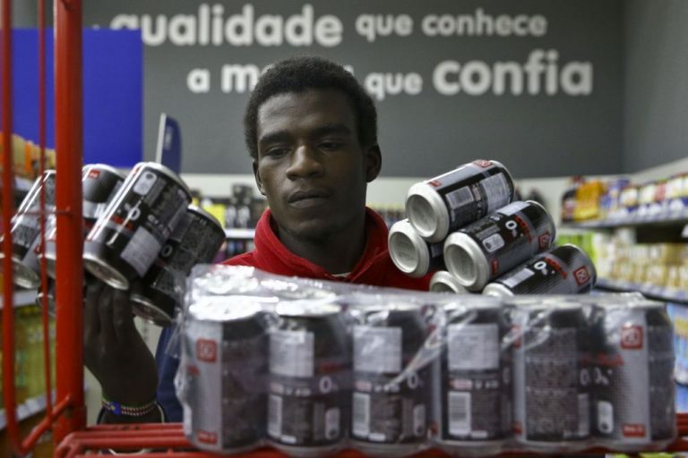 Jovem refugiado sudanês trabalha em Penela após projeto-piloto de acolhimento