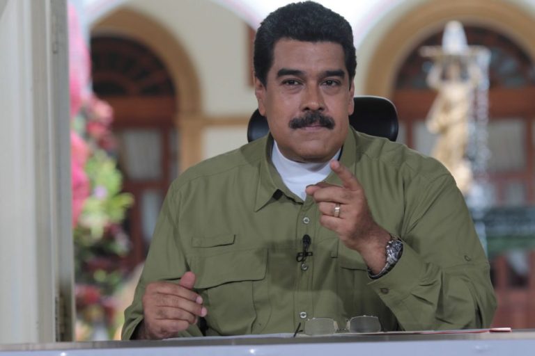 Oposição quer demissão imediata de Nicolás Maduro para travar destruição da Venezuela