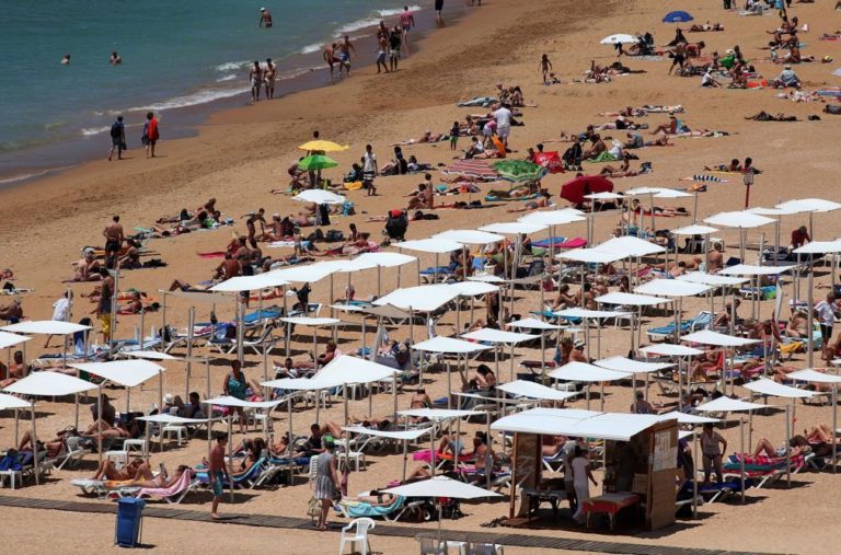 PCP, BE e PAN tentam repor 25 dias de férias e até 28 para função pública