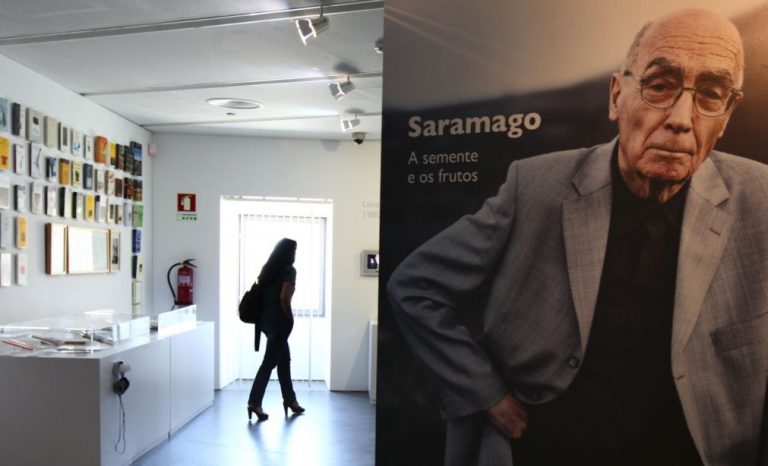 Texto de Saramago, inédito em língua Portuguesa, publicado na revista Blimunda