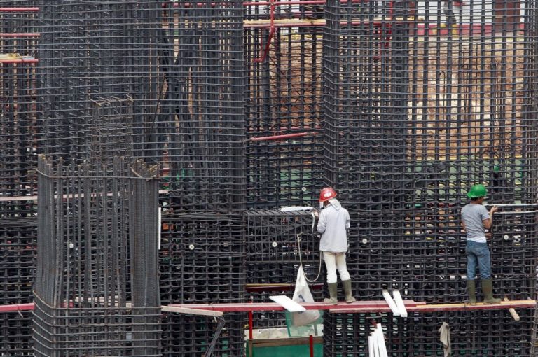 Produção no setor da construção estabiliza em novembro na zona euro - Eurostat