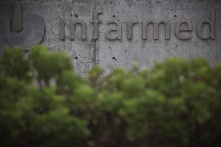 Infarmed fez mais de 1.300 inspeções em 2016, com farmácias hospitalares em destaque