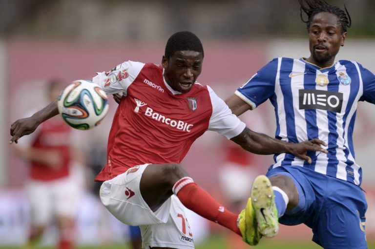 FC Porto empresta Abdoulaye Ba ao 1860 Munique, de Vítor Pereira