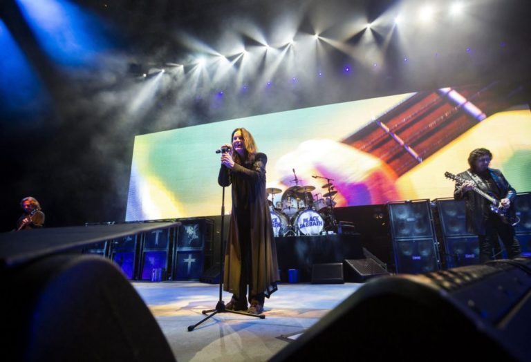 Morreu o músico Geoff Nicholls, teclista dos Black Sabbath