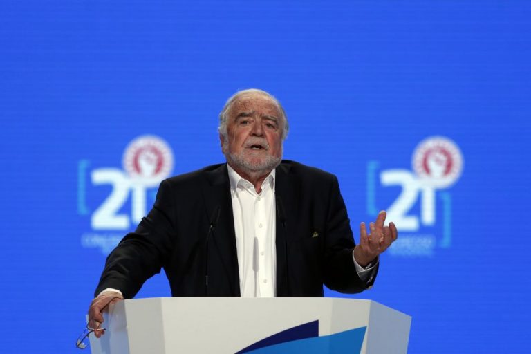 Óbito/Soares: Antifascista que teve a visão que era preciso um Partido Socialista - Manuel Alegre