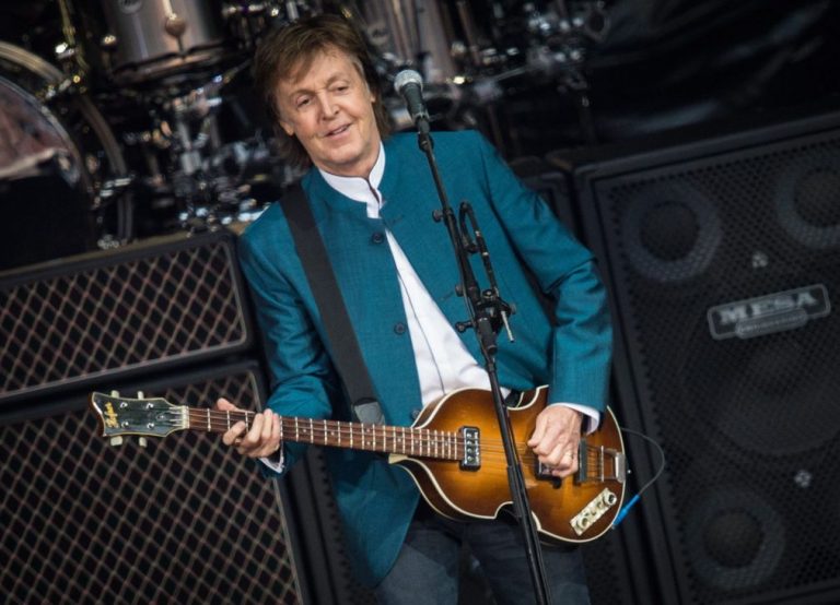 Paul McCartney exige à Sony direitos de autor dos êxitos dos Beatles