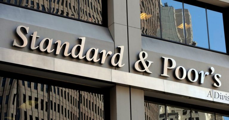 Standard & Poor's prevê dívida pública de 135,5% do PIB este ano em Moçambique
