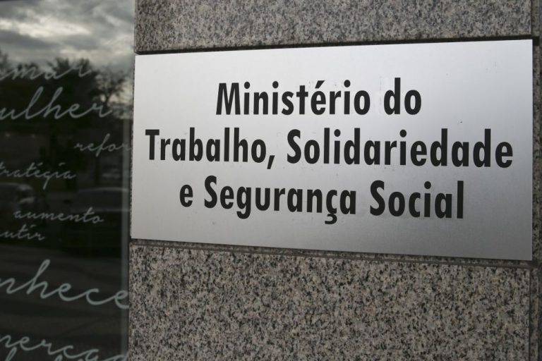 Lista da Segurança Social com mais14.447 novos devedores, num total de 276,7 ME