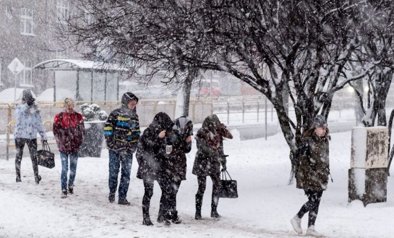 Pelo menos 10 pessoas morreram na Polónia devido às baixas temperaturas