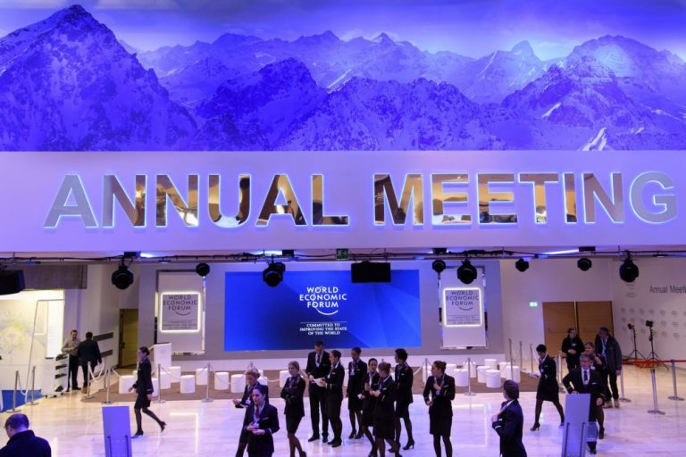 Clima e incerteza quanto a Trump marcam fórum de Davos deste ano