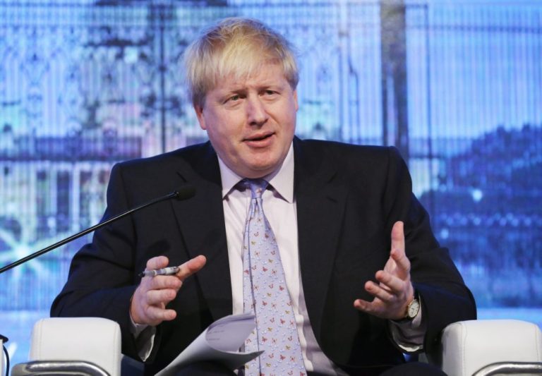Londres ganha isenção para cidadãos com dupla nacionalidade abrangidos por decreto de Trump