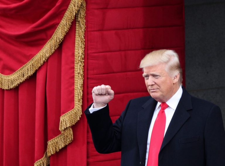 EUA: Donald Trump promete devolver o poder às pessoas