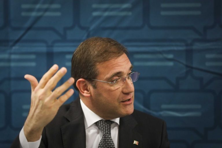 Passos pede que não se doure 