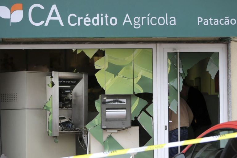 Caixa multibanco assaltada hoje de madrugada em Faro