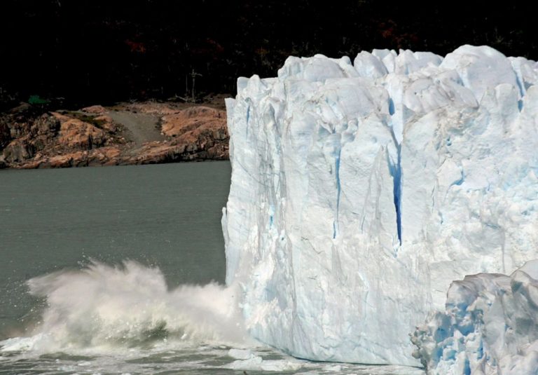 Icebergue com 5.000 quilómetros quadrados poderá desprender-se da Antártida