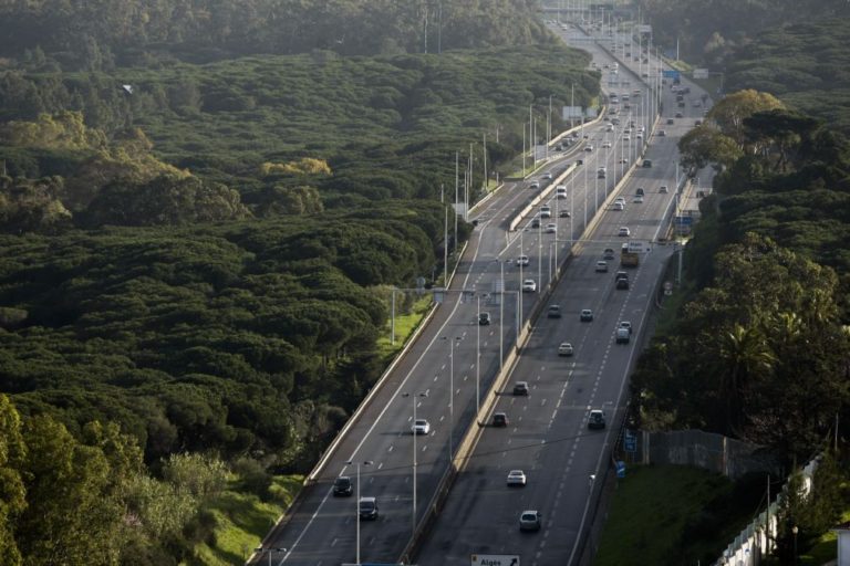 Governo apresenta programa para melhorar vias que ligam empresas às autoestradas