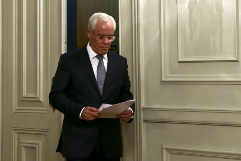 Vistos Gold: Advogado de Miguel Macedo admite que este só deverá falar no final