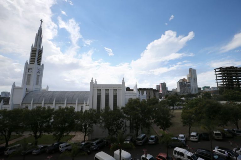 Banco de Moçambique revoga medida que limitava uso de cartões no exterior