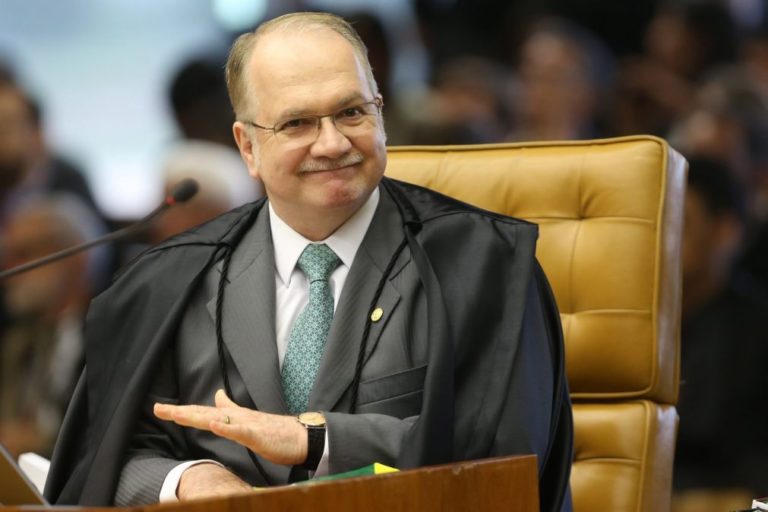 Supremo Tribunal do Brasil escolhe novo relator dos casos de corrupção na Petrobras