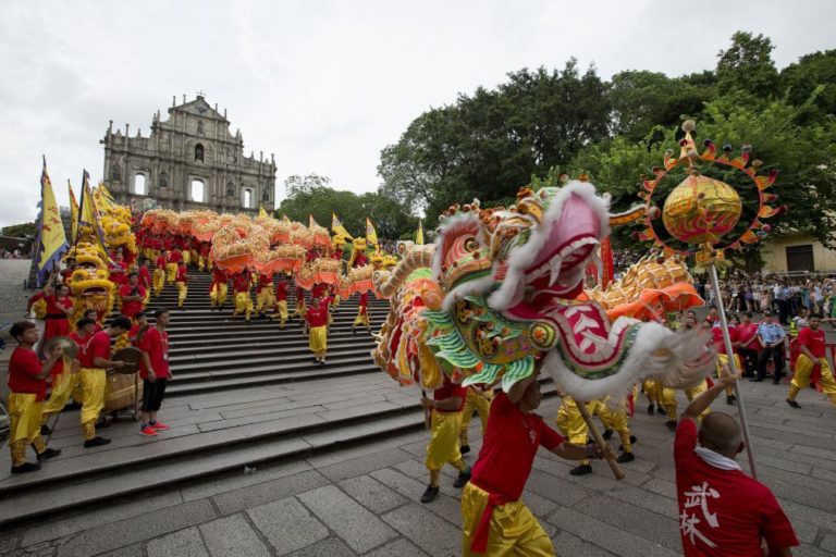 Regime de aquisição de bens e serviços públicos de Macau 