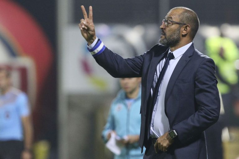 Nuno Espírito Santo quer FC Porto ao mesmo nível em Guimarães