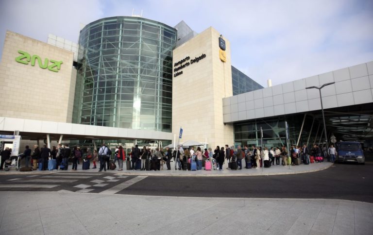 SEF garante reforço do efetivo no aeroporto de Lisboa