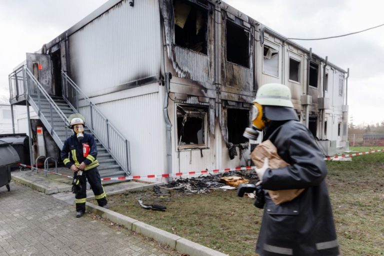 Alemanha regista mais de 3.500 ataques a refugiados e abrigos de requerentes de asilo