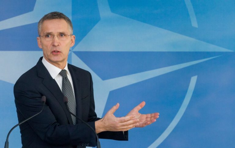 NATO admite preocupação se se confirmar que Rússia violou tratado sobre controlo de armas