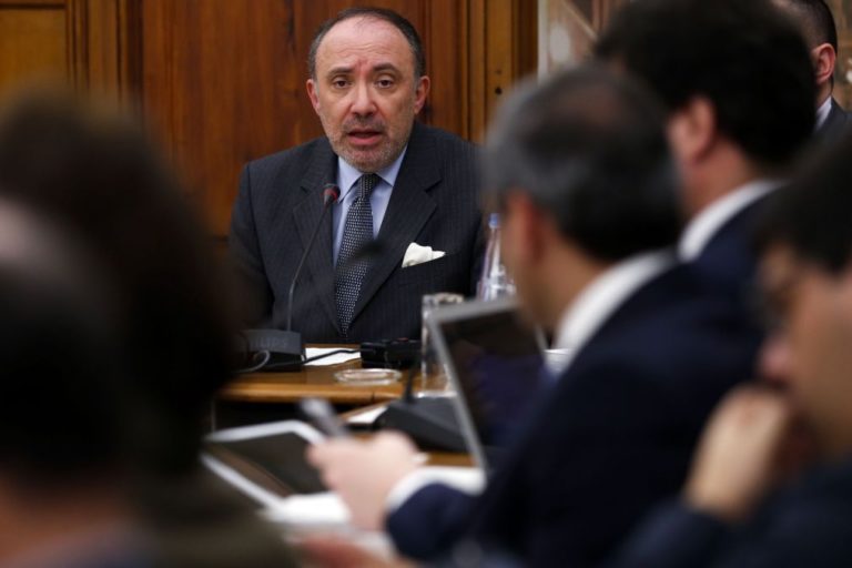 Inquérito/CGD: José Matos Correia (PSD) demite-se de presidente da comissão