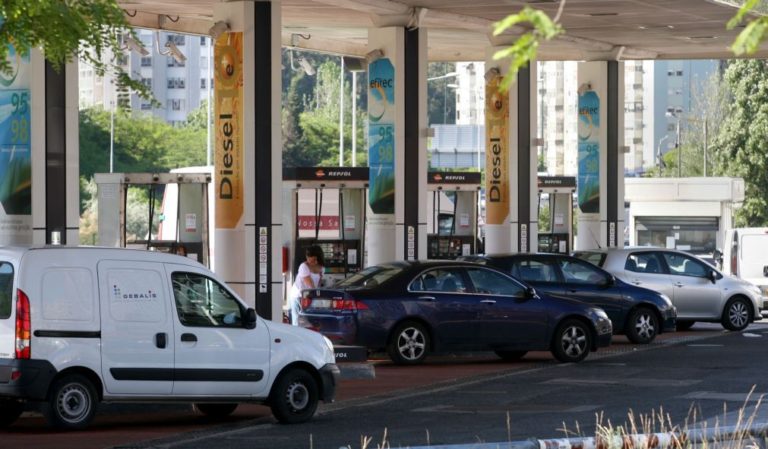Imposto sobre combustíveis sem alteração este ano