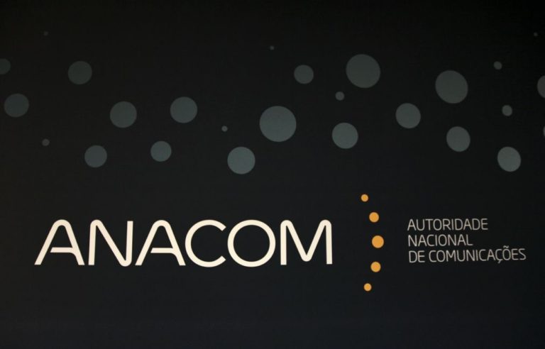 Serviço de televisão paga aumenta para 3,6 milhões de assinantes em 2016 - ANACOM
