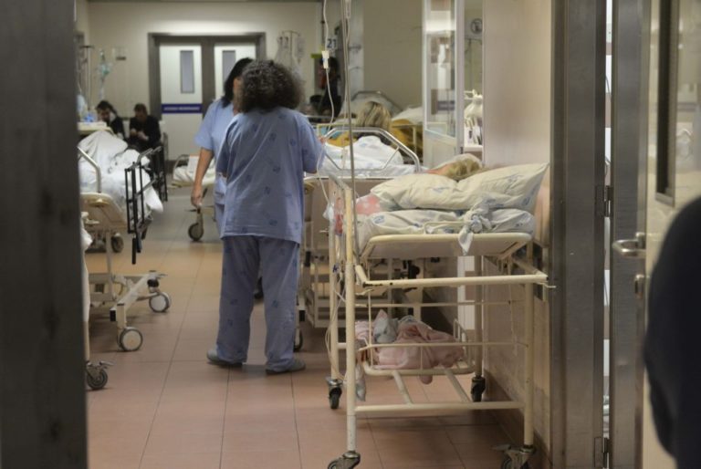 Enfermeiros desconvocam greve