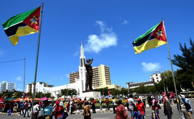 Moçambique volta a alargar prazo da auditoria à dívida pública