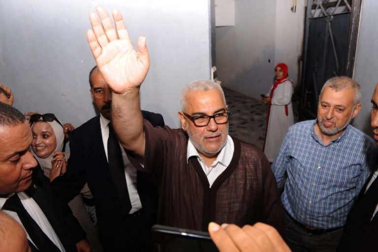 Rei de Marrocos afasta primeiro-ministro