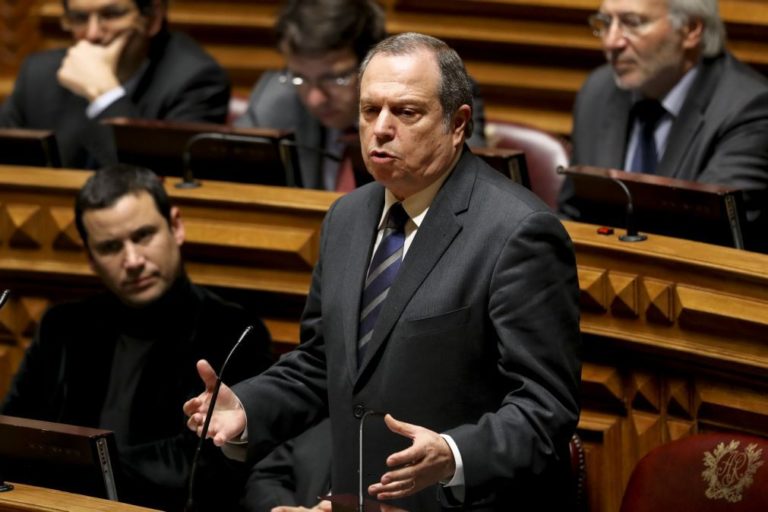 PS quer viabilizar para especialidade todos os diplomas sobre descentralização