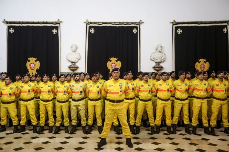 Em Dia de Proteção Civil, Governo homenageia Forças Especial de Bombeiros