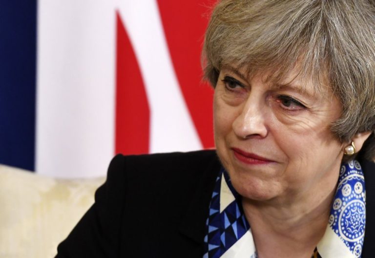 Governo britânico vai procurar anular alteração à lei do 