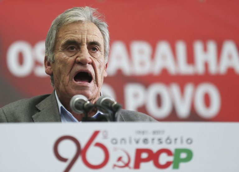 Líder do PCP diz que governador do BdP 