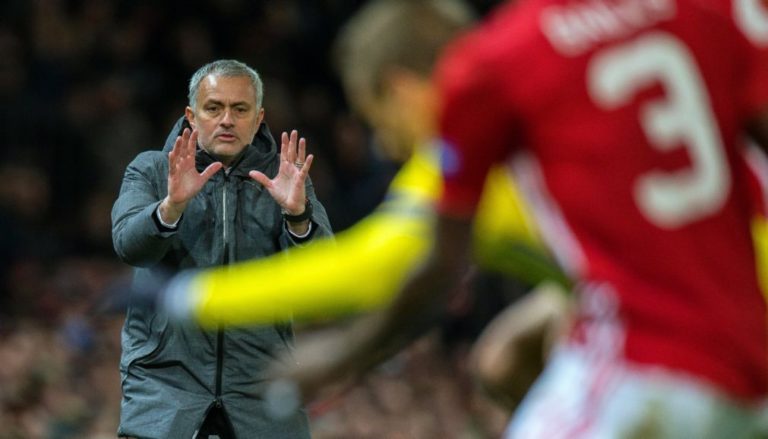 Mourinho confessa arrependimento por ter afastado Schweinsteiger do grupo