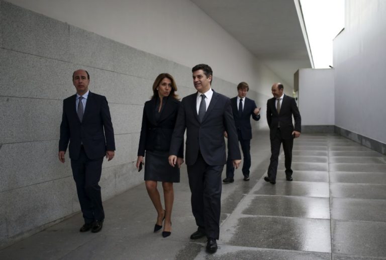 Governo quer implementar medidas ainda este ano para baixar preços do gás -- Ministro