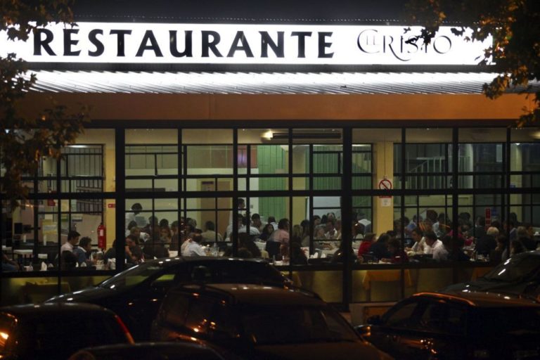 Dose no restaurante deve ser a necessária e sobras devem ir para casa - ambientalistas